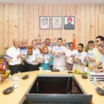 समाज जागरूकता और जरूरतमंदों की मदद में समिति की भूमिका महत्वपूर्ण - धामी