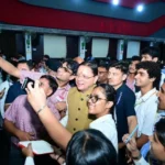 सीएम धामी ने विद्यार्थियों से संवाद कर जाने विकसित उत्तराखंड के सपने