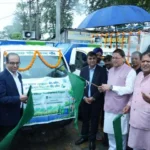 धामी ने सात इलेक्ट्रिक कचरा वाहनों समेत 15 वाहनों को किया रवाना