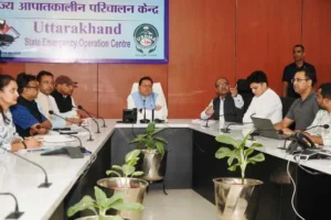 फंसे ट्रैकर्स और माउंटेनियर्स के रेस्क्यू को लेकर सीएम धामी ने दिए जरूरी निर्देश