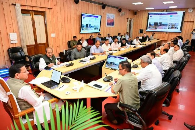 मास्टर प्लान और परियोजनाओं के लिए तय होगी स्पष्ट समय-सीमा - धामी