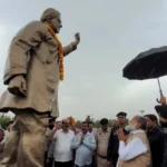 लघु सचिवालय में भगत सिंह की प्रतिमा पर अनिल विज ने अर्पित किए श्रद्धासुमन