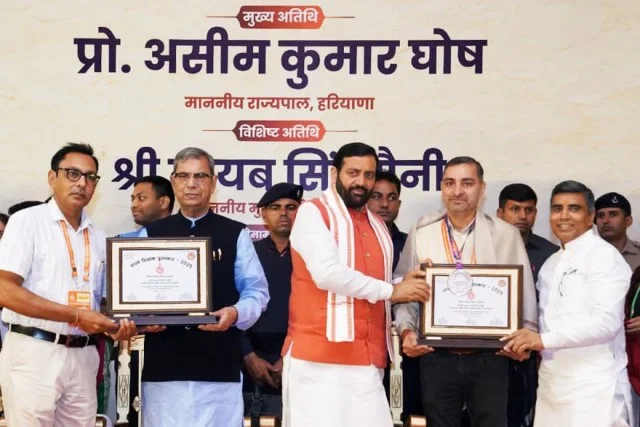 शिक्षक दिवस पर सीएम सैनी ने उच्च शिक्षा शिक्षकों के लिए खोला पुरस्कार का रास्ता
