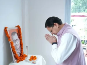 सीएम धामी ने पंडित दीनदयाल उपाध्याय की जयंती पर दी श्रद्धांजलि