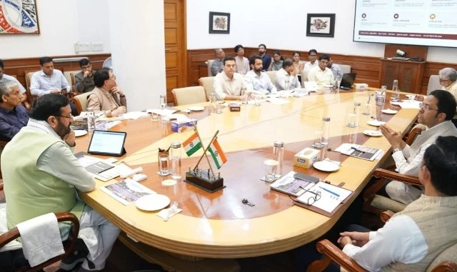 ऐतिहासिक स्थलों को जोड़ने के लिए कॉरिडोर बनाने के निर्देश