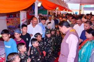 धामी ने पंचम सीमांत पर्वतीय जनपद बाल विज्ञान महोत्सव का किया शुभारंभ