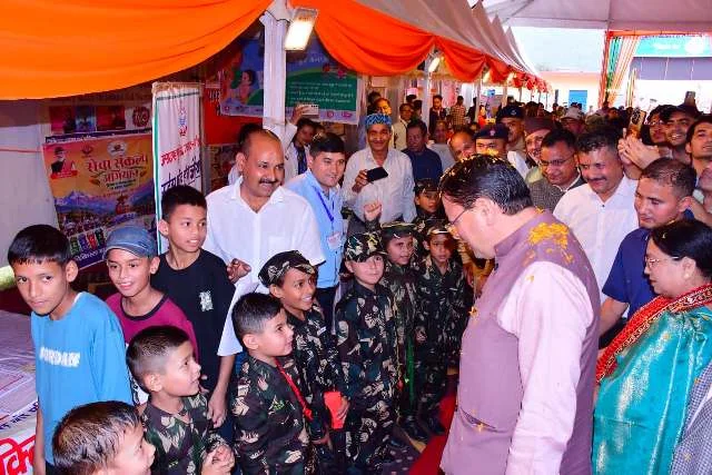 धामी ने पंचम सीमांत पर्वतीय जनपद बाल विज्ञान महोत्सव का किया शुभारंभ
