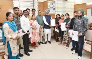 परिवहन विभाग के चयनित कर्मचारियों को मिली नौकरी