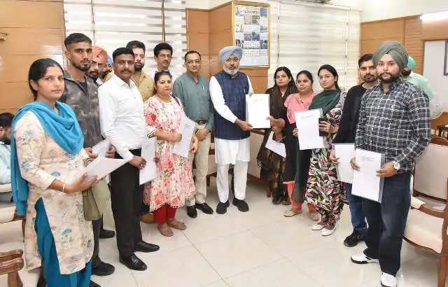 परिवहन विभाग के चयनित कर्मचारियों को मिली नौकरी