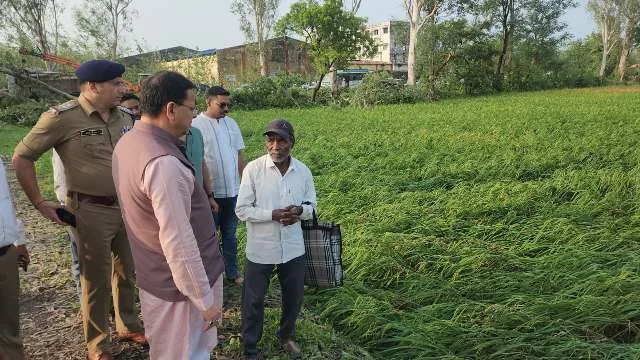 बाजपुर में भीषण ओलावृष्टि के बाद प्रभावित क्षेत्रों में पहुंचे मुख्यमंत्री