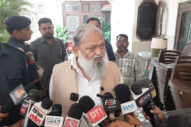 मतदाता सूची से अपात्र नाम हटाने की प्रक्रिया जरूरी - विज