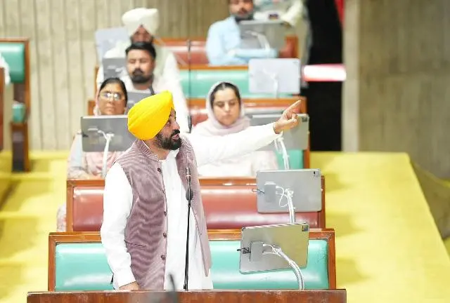 राजस्थान पर पंजाब के 1.43 लाख करोड़ रुपये बकाया मान